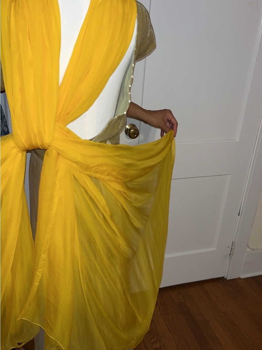 Oscar de la Renta Archival Runway 3-Piece Celadon Sequin Silk Gown Yellow shawl - Picture 5 of 11